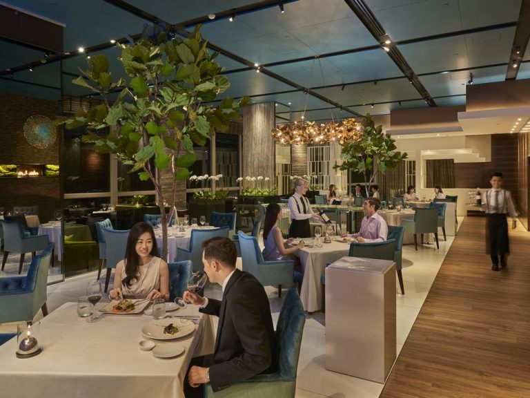 4_M.O. Mandarin Grill (with guests)